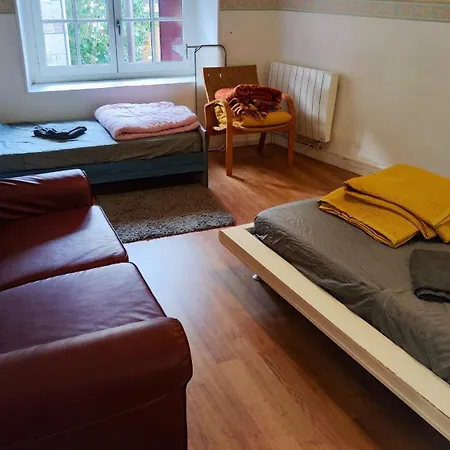 Grande Maison Dans La Cité Médiévale De